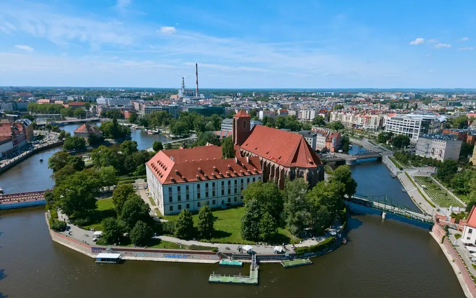 The Odra islands and boulevards